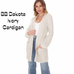 BB Dakota Ivory Chenille Open Front Cardigan NWOT Size M
